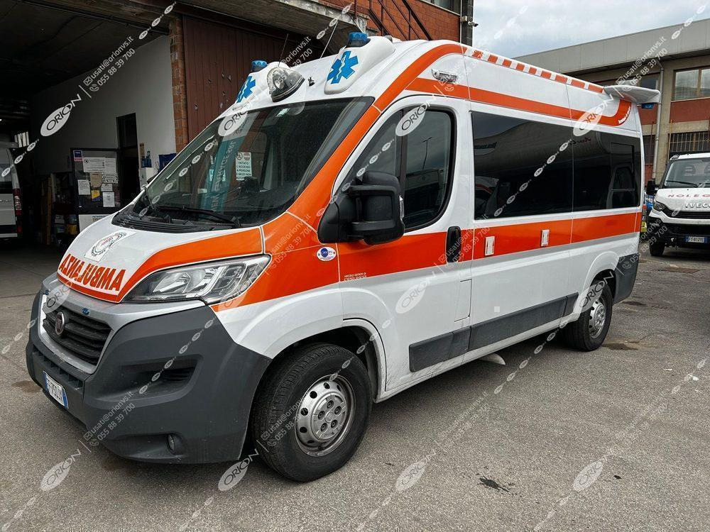 FIAT FIAT 290 DUCATO - Ambulancia: foto 1 FIAT FIAT 290 DUCATO - Ambulancia: foto 1