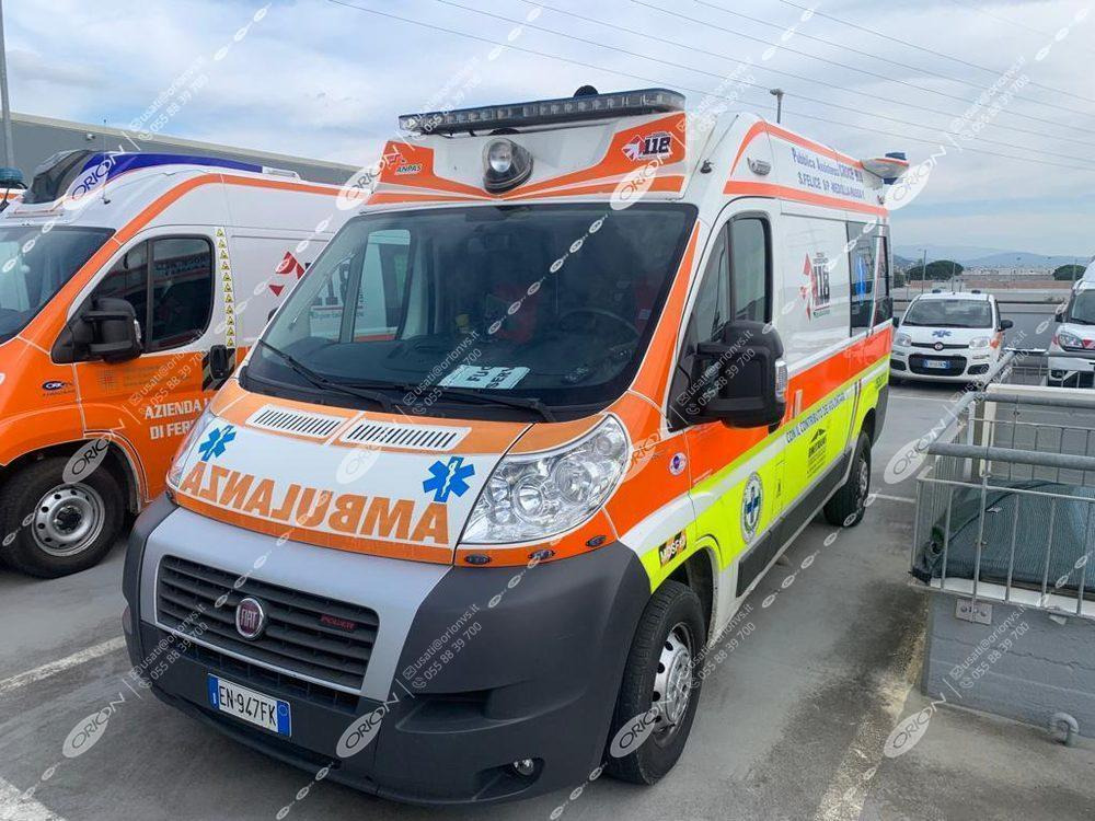 ORION FIAT 250 DUCATO - Ambulancia: foto 1 ORION FIAT 250 DUCATO - Ambulancia: foto 1