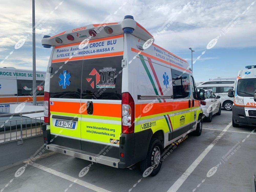 ORION FIAT 250 DUCATO - Ambulancia: foto 2 ORION FIAT 250 DUCATO - Ambulancia: foto 2