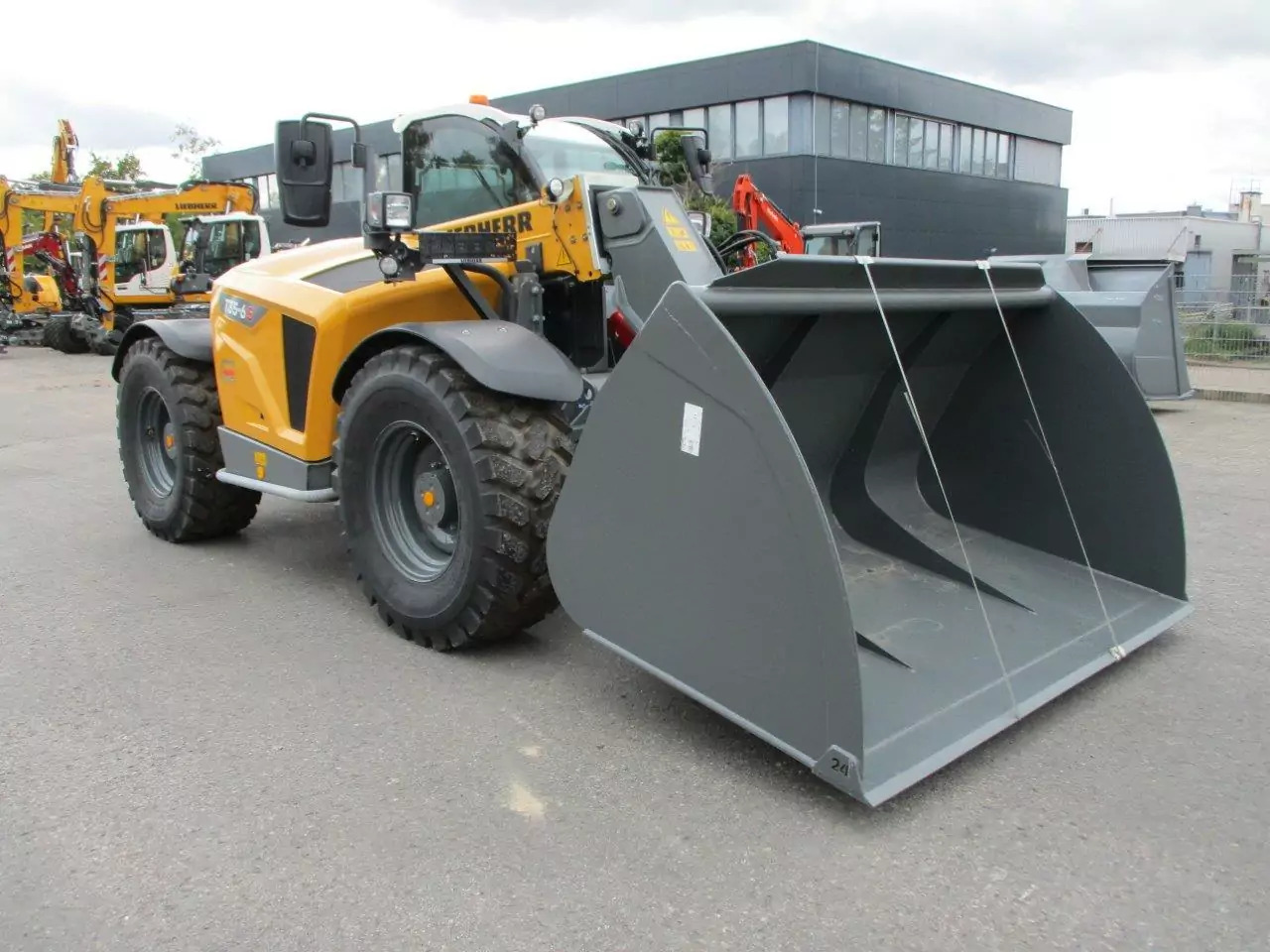 2024 Liebherr T 35-6s - Manipulador telescópico: foto 2 2024 Liebherr T 35-6s - Manipulador telescópico: foto 2