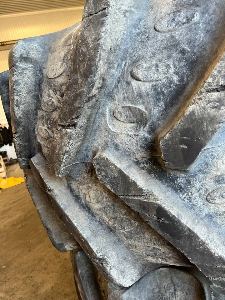 BKT 600/70R30 till Case Magnum 310 - Neumático para Maquinaria agrícola: foto 4 BKT 600/70R30 till Case Magnum 310 - Neumático para Maquinaria agrícola: foto 4