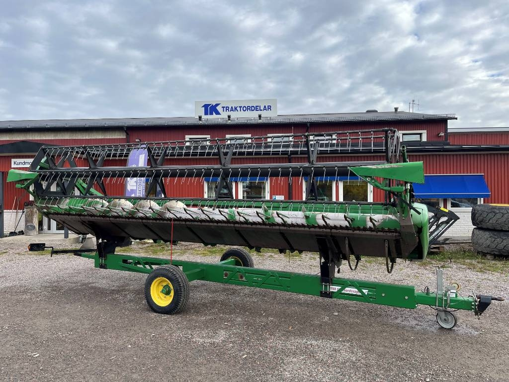 John Deere 622R Skärbord / Header 22 fot till JD T550 i - Accesorios para cosechadoras: foto 1 John Deere 622R Skärbord / Header 22 fot till JD T550 i - Accesorios para cosechadoras: foto 1