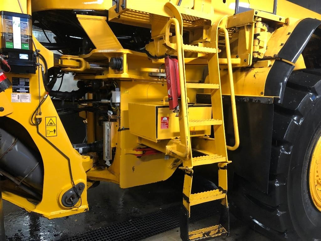 Volvo L 350 F Dismantled for parts - Cargadora de ruedas: foto 4 Volvo L 350 F Dismantled for parts - Cargadora de ruedas: foto 4