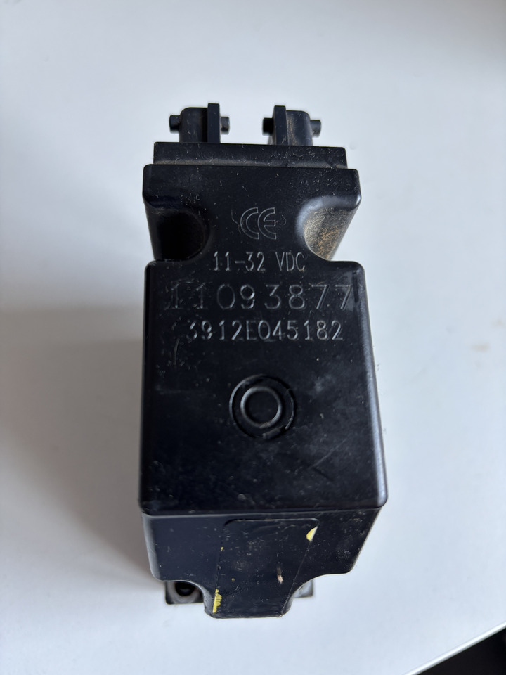 Cewka elektrozawór Danfoss 11093877 11235797 PVG32 - Sistema eléctrico para Maquinaria agrícola: foto 1 Cewka elektrozawór Danfoss 11093877 11235797 PVG32 - Sistema eléctrico para Maquinaria agrícola: foto 1