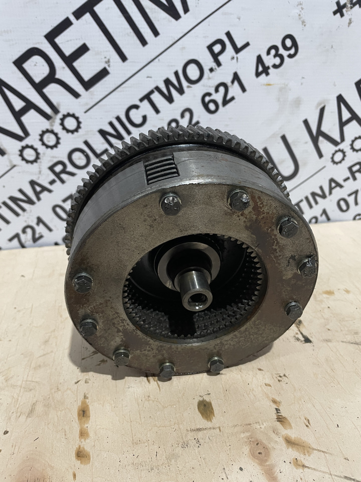 Claas Ares 696 - skrzynia biegów sprzęgło CZĘŚCI - Caja de cambios para Maquinaria agrícola: foto 4 Claas Ares 696 - skrzynia biegów sprzęgło CZĘŚCI - Caja de cambios para Maquinaria agrícola: foto 4