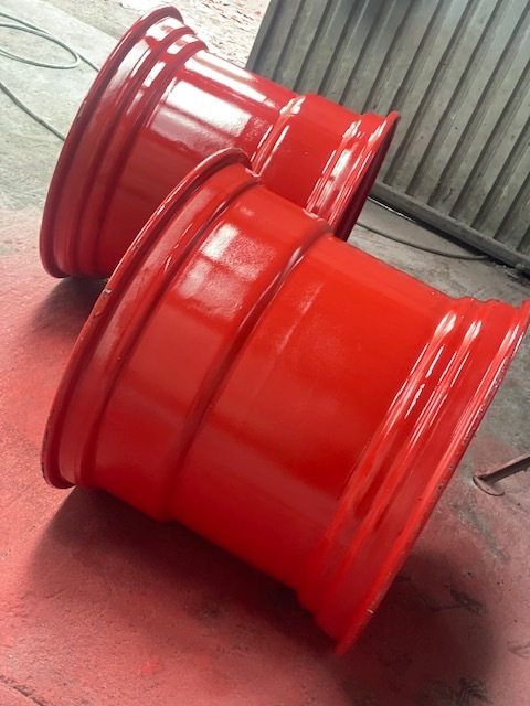 Claas Lexion Felga 27x32 - Llanta para Maquinaria agrícola: foto 1 Claas Lexion Felga 27x32 - Llanta para Maquinaria agrícola: foto 1