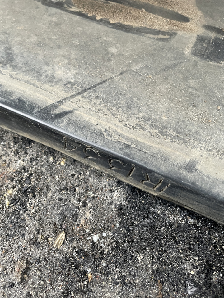 Claas Lexion - gąsienica gumowa 635mm - Oruga para Cosechadora de granos: foto 5 Claas Lexion - gąsienica gumowa 635mm - Oruga para Cosechadora de granos: foto 5