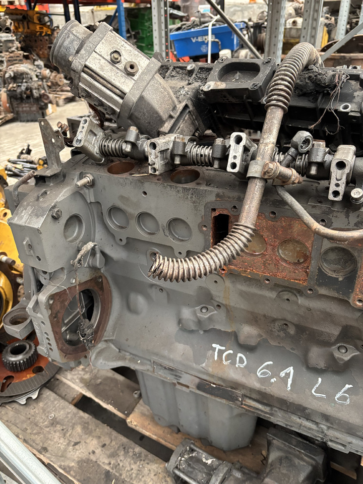 Deutz TCD 6.1L6 C4ST120 Silnik CZĘŚCI - Motor y piezas para Maquinaria agrícola: foto 2 Deutz TCD 6.1L6 C4ST120 Silnik CZĘŚCI - Motor y piezas para Maquinaria agrícola: foto 2