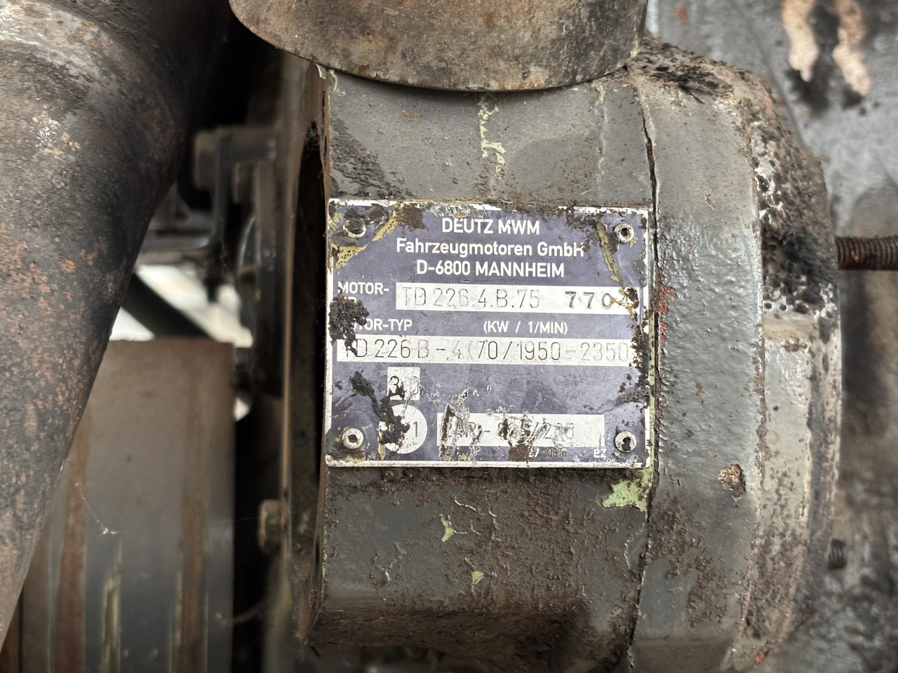 Fendt 309 Deutz TD226-B4 MWM  Silnik Blok Pokrywa Obudowa Koło Zamachowe Miska Olejowa CZĘŚCI - Volante de inercia para Maquinaria agrícola: foto 3 Fendt 309 Deutz TD226-B4 MWM  Silnik Blok Pokrywa Obudowa Koło Zamachowe Miska Olejowa CZĘŚCI - Volante de inercia para Maquinaria agrícola: foto 3