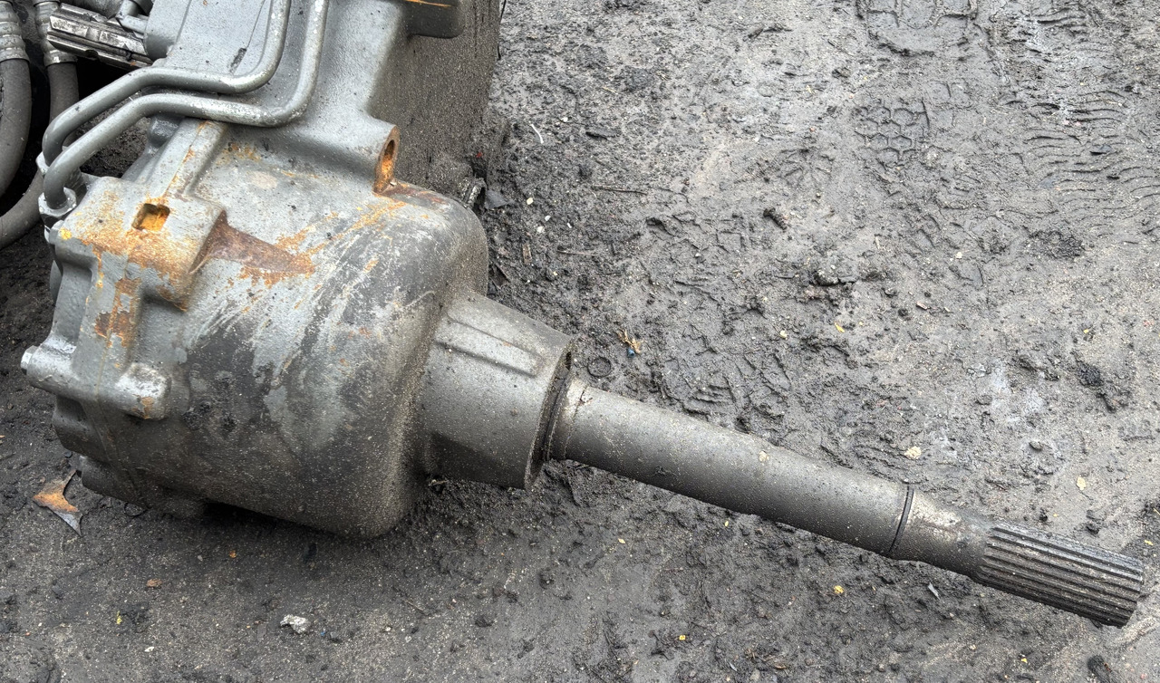 Fendt 924 928 930 936 Tylni WOM PTO Przekładnia Tylna 931150200320 931150200511 931150200311 - Transmisión para Maquinaria agrícola: foto 3 Fendt 924 928 930 936 Tylni WOM PTO Przekładnia Tylna 931150200320 931150200511 931150200311 - Transmisión para Maquinaria agrícola: foto 3