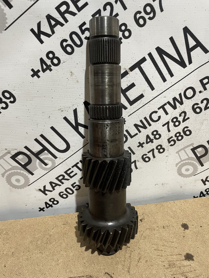 JCB Fastrac -wałek zębaty skrzyni biegów - Caja de cambios y piezas para Maquinaria de construcción: foto 1 JCB Fastrac -wałek zębaty skrzyni biegów - Caja de cambios y piezas para Maquinaria de construcción: foto 1