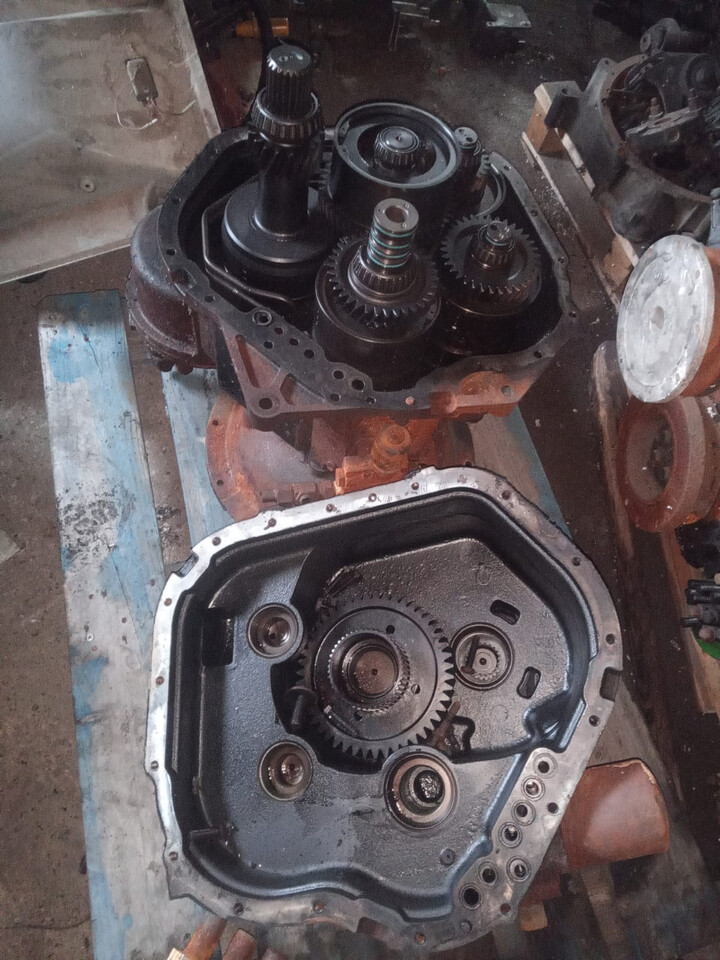 Jcb 531/541/536 skrzynia biegów części - Transmisión para Maquinaria agrícola: foto 1 Jcb 531/541/536 skrzynia biegów części - Transmisión para Maquinaria agrícola: foto 1