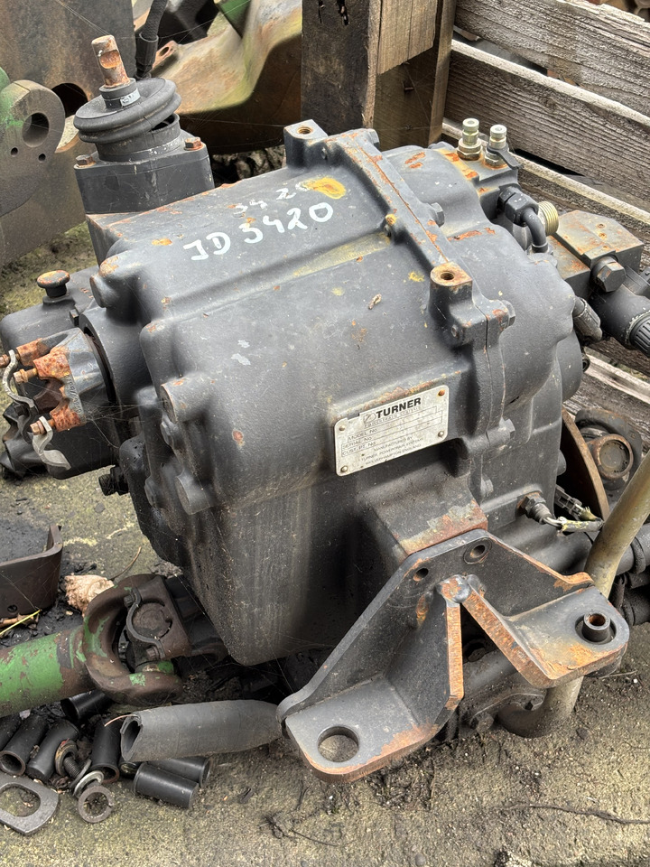 John Deere 3200 3215 3220 3415 3420 Skrzynia Biegów TURNER COM-T4-2030 AZ54187 - Caja de cambios para Maquinaria agrícola: foto 1 John Deere 3200 3215 3220 3415 3420 Skrzynia Biegów TURNER COM-T4-2030 AZ54187 - Caja de cambios para Maquinaria agrícola: foto 1