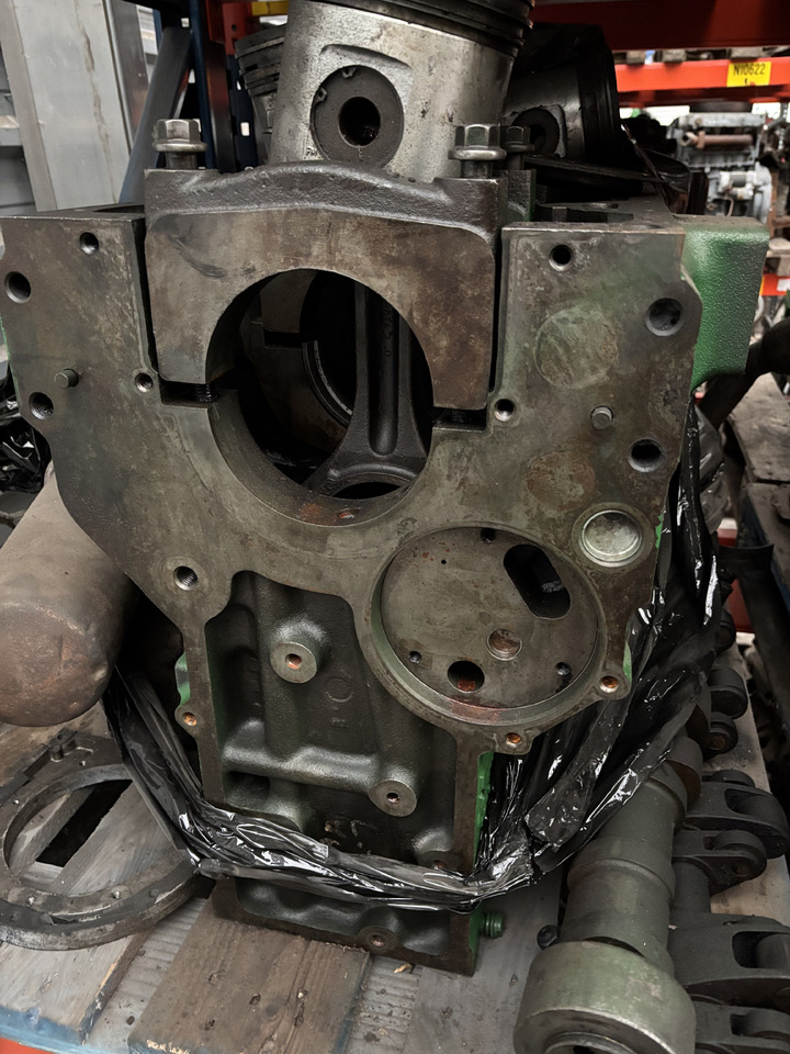 John Deere 6125 R517076 R518736 R518737 Blok Silnika Tłoki Korbowody Wał CZĘŚCI - Bloque de cilindros para Maquinaria agrícola: foto 2 John Deere 6125 R517076 R518736 R518737 Blok Silnika Tłoki Korbowody Wał CZĘŚCI - Bloque de cilindros para Maquinaria agrícola: foto 2