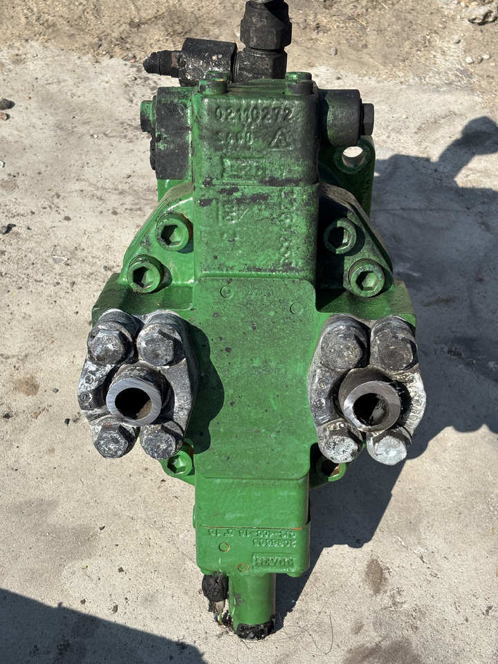 John Deere 8200 8400 8600 9500 9800 Hydromotor AXE78687 - Motor hidráulico para Maquinaria agrícola: foto 2 John Deere 8200 8400 8600 9500 9800 Hydromotor AXE78687 - Motor hidráulico para Maquinaria agrícola: foto 2
