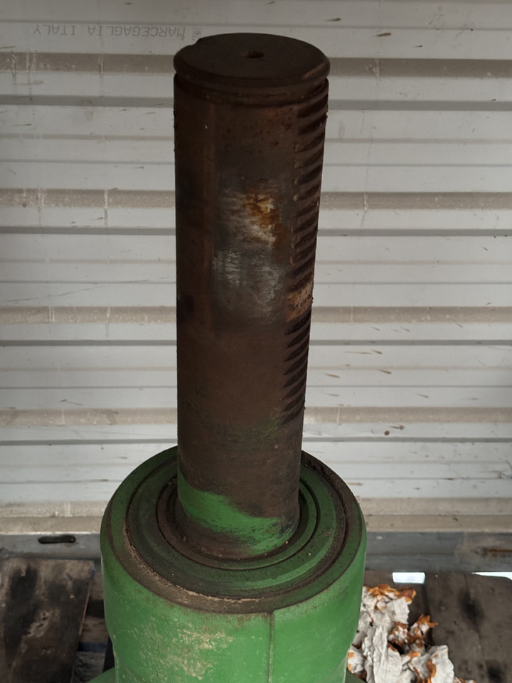 John Deere 8330 8370 Zwolnica Tylna Obudowa Wał R156486 R174225 R156486 R314670 R296985 R560119 - Mando final para Maquinaria agrícola: foto 4 John Deere 8330 8370 Zwolnica Tylna Obudowa Wał R156486 R174225 R156486 R314670 R296985 R560119 - Mando final para Maquinaria agrícola: foto 4