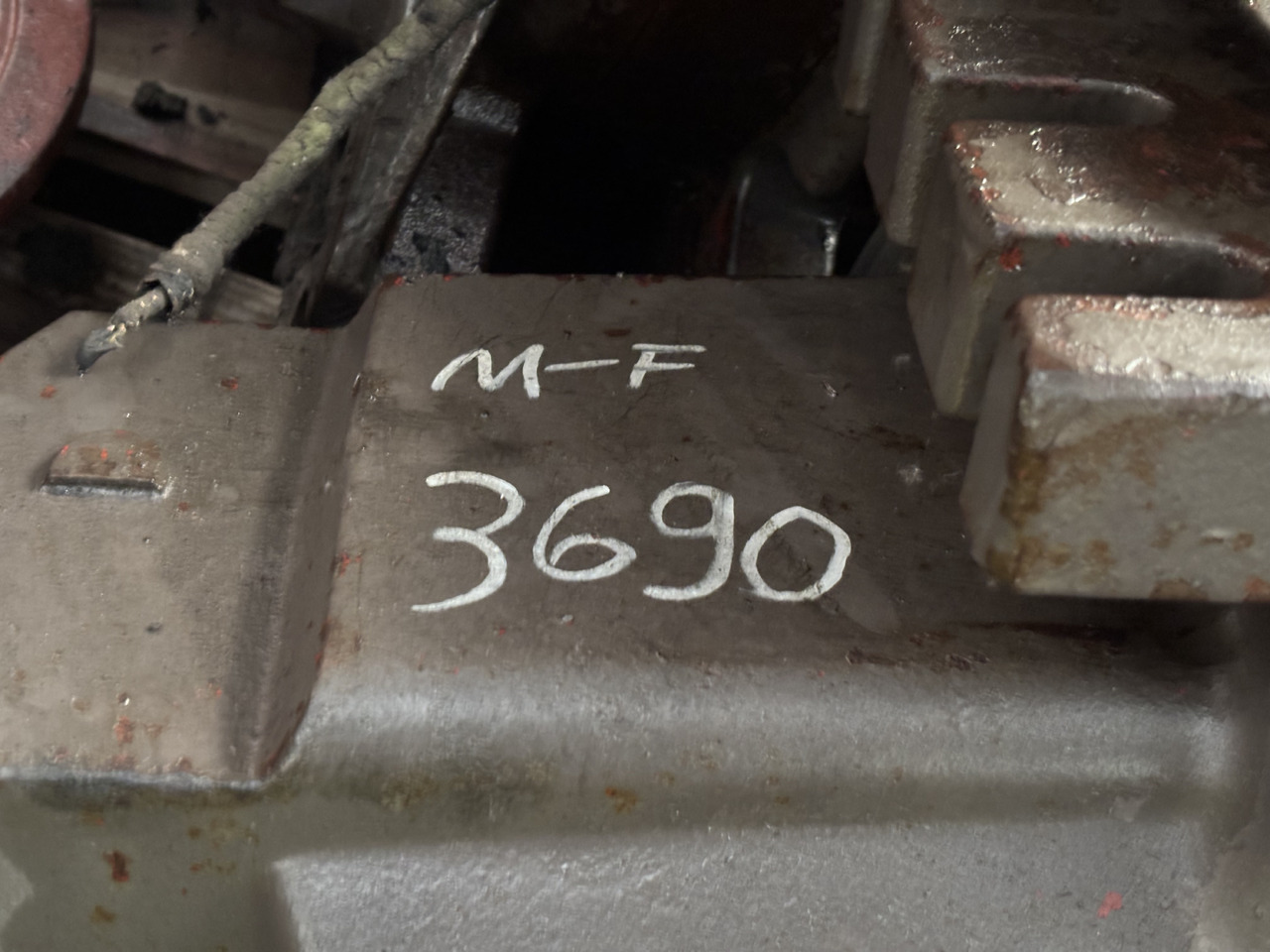 Massey Ferguson 3690 Obudowa Hamulca Tylnego Prawa 3616544M2 - Accesorio de freno para Maquinaria agrícola: foto 3 Massey Ferguson 3690 Obudowa Hamulca Tylnego Prawa 3616544M2 - Accesorio de freno para Maquinaria agrícola: foto 3