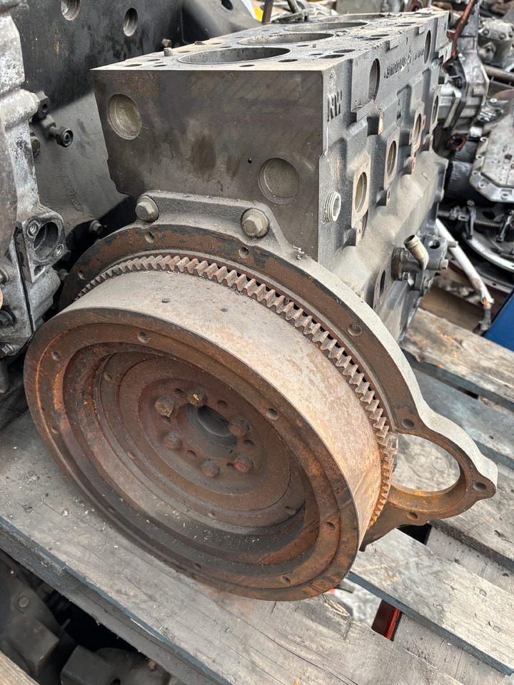 Perkins 1004 1004-40T Silnik Blok Silnika Koło Zamachowe Wał CZĘŚCI 3711DO2A/8 - Volante de inercia para Maquinaria agrícola: foto 4 Perkins 1004 1004-40T Silnik Blok Silnika Koło Zamachowe Wał CZĘŚCI 3711DO2A/8 - Volante de inercia para Maquinaria agrícola: foto 4