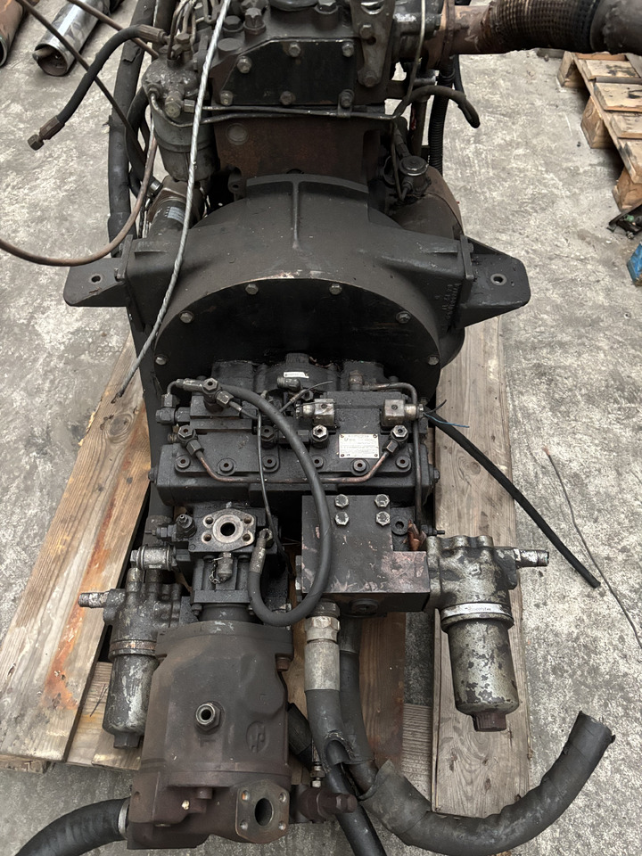 Perkins 4.236 Silnik Kompletny Pompa Hydrauliczna 3777E01B - Bomba hidráulica para Maquinaria agrícola: foto 1 Perkins 4.236 Silnik Kompletny Pompa Hydrauliczna 3777E01B - Bomba hidráulica para Maquinaria agrícola: foto 1