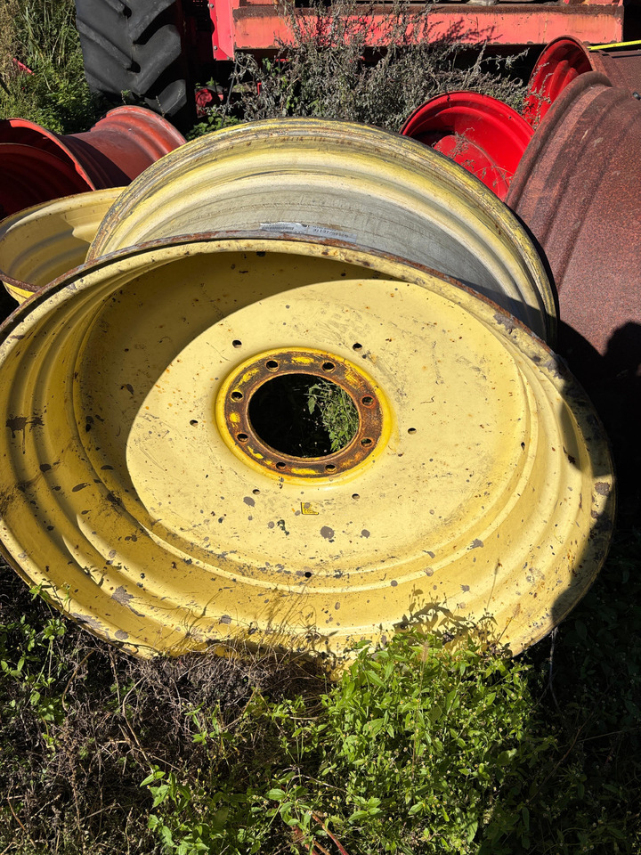 Titan DWW18LX38 John Deere AL170041 Felga 18 x 38 - Llanta para Maquinaria agrícola: foto 1 Titan DWW18LX38 John Deere AL170041 Felga 18 x 38 - Llanta para Maquinaria agrícola: foto 1