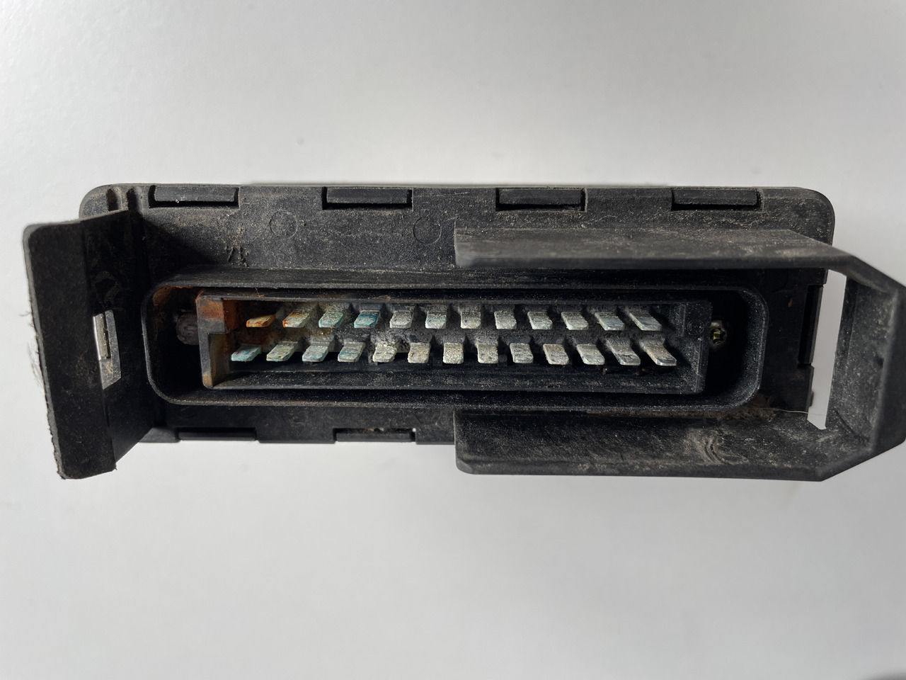 Valtra Fendt - moduł EHR 0538201104 - Sistema eléctrico para Tractor: foto 2 Valtra Fendt - moduł EHR 0538201104 - Sistema eléctrico para Tractor: foto 2