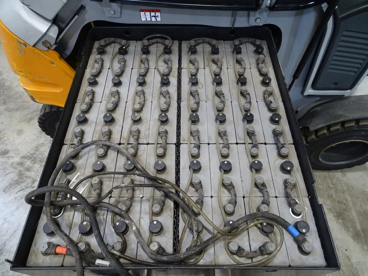 STILL RX60-35 - Carretilla elevadora eléctrica: foto 4 STILL RX60-35 - Carretilla elevadora eléctrica: foto 4