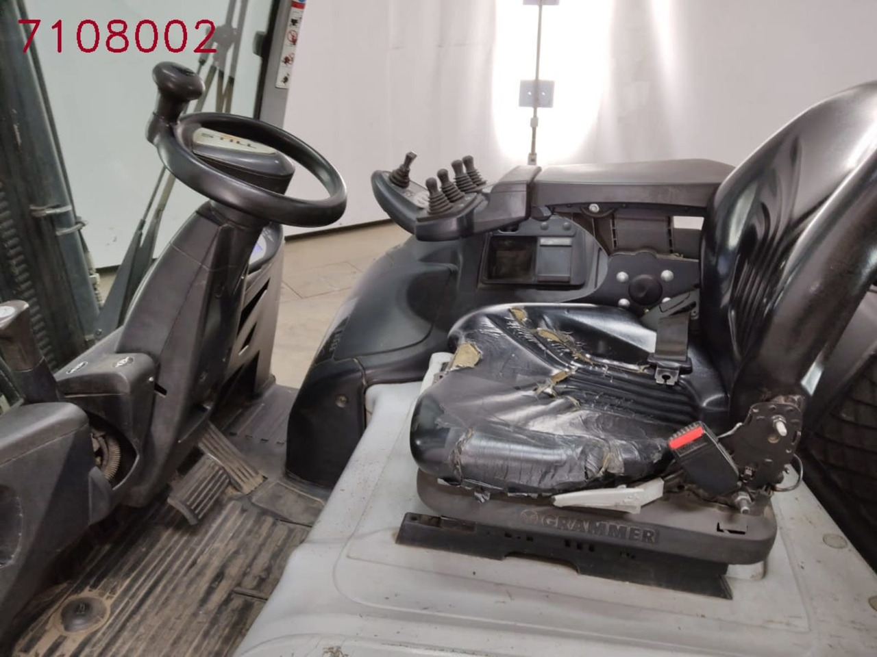 STILL RX60-35 - Carretilla elevadora eléctrica: foto 3 STILL RX60-35 - Carretilla elevadora eléctrica: foto 3