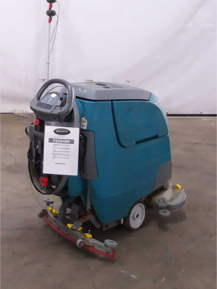Tennant Scrubbing machine - Fregadora: foto 2 Tennant Scrubbing machine - Fregadora: foto 2