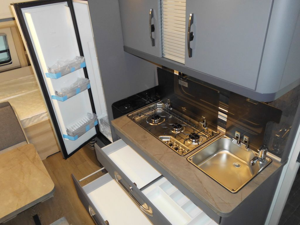 Caravana Hobby De Luxe 490 KMF 2026 GARAGE AUTARK 1800kg.+++: foto 10