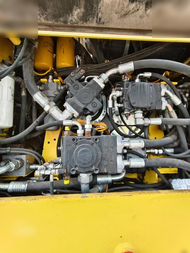 2017 BOMAG BM2000/60-2 - Fresadora en frío: foto 4 2017 BOMAG BM2000/60-2 - Fresadora en frío: foto 4