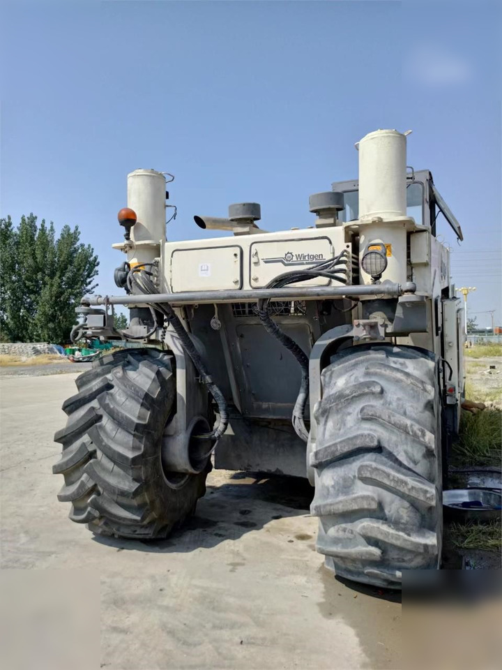 WIRTGEN WR2500 - Estabilizador de suelos: foto 2 WIRTGEN WR2500 - Estabilizador de suelos: foto 2