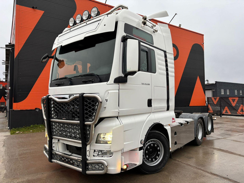 MAN TGX 28.500 6x2 XXL CAB / INTARDER / DOUBLE BOGIE - Cabeza tractora: foto 2 MAN TGX 28.500 6x2 XXL CAB / INTARDER / DOUBLE BOGIE - Cabeza tractora: foto 2