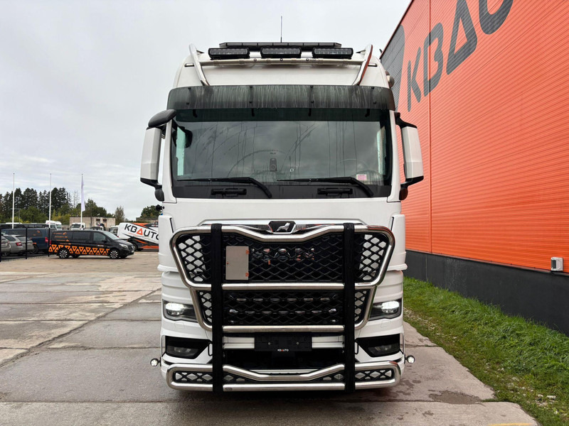 MAN TGX 28.580 6x2 TWIN BED GX CAB / INTARDER / DOUBLE BOGIE - Cabeza tractora: foto 3 MAN TGX 28.580 6x2 TWIN BED GX CAB / INTARDER / DOUBLE BOGIE - Cabeza tractora: foto 3