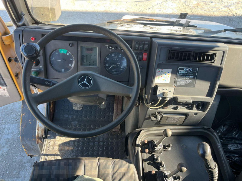 Cabeza tractora Mercedes-Benz Unimog U130 4x4: foto 16