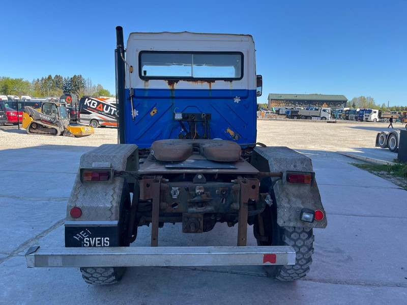Cabeza tractora Mercedes-Benz Unimog U130 4x4: foto 7