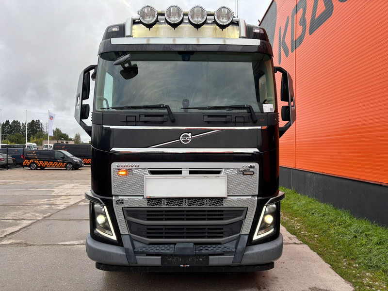 Volvo FH 16 750 6x4 GCW 90 ton / RETARDER - Cabeza tractora: foto 3 Volvo FH 16 750 6x4 GCW 90 ton / RETARDER - Cabeza tractora: foto 3