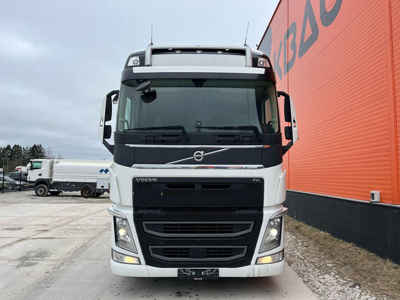 Volvo FH 500 6x2 GLOBE XL / DOUBLE BOGIE - Cabeza tractora: foto 2 Volvo FH 500 6x2 GLOBE XL / DOUBLE BOGIE - Cabeza tractora: foto 2
