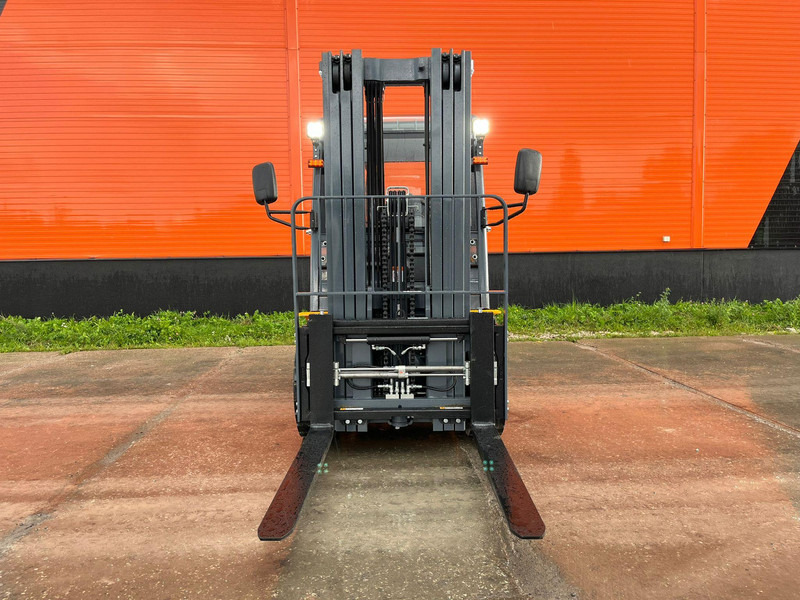 Jac CPCD 35 J NEW ! / RATED CAPACITY 3500 kg / LIFTING HEIGHT 4800 mm - Carretilla elevadora diésel: foto 3 Jac CPCD 35 J NEW ! / RATED CAPACITY 3500 kg / LIFTING HEIGHT 4800 mm - Carretilla elevadora diésel: foto 3