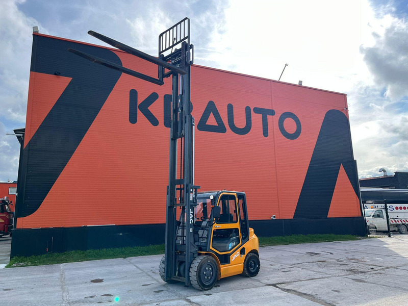 Jac CPCD 35 J RATED CAPACITY 3500 kg / LIFTING HEIGHT 4800 mm - Carretilla elevadora diésel: foto 1 Jac CPCD 35 J RATED CAPACITY 3500 kg / LIFTING HEIGHT 4800 mm - Carretilla elevadora diésel: foto 1