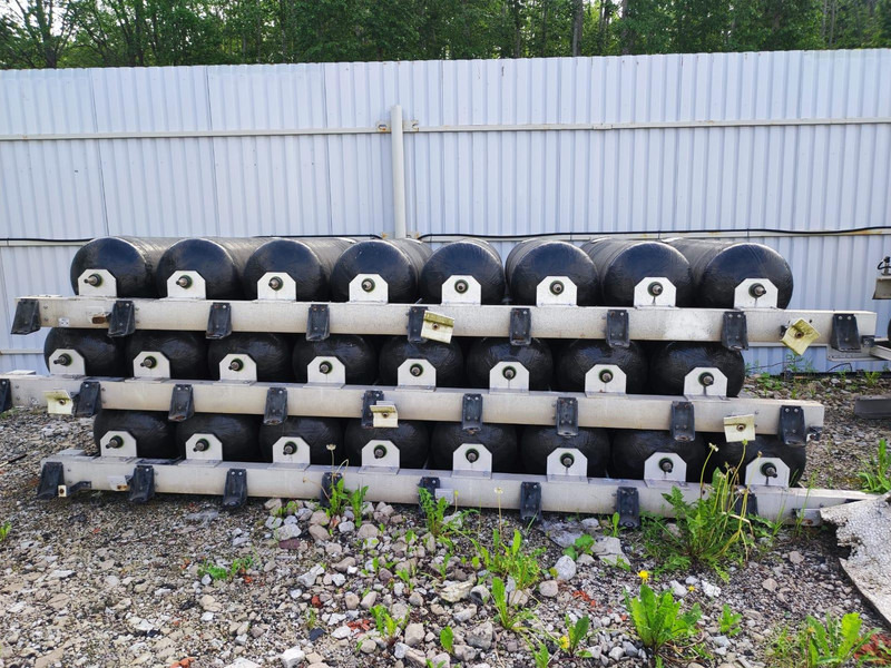 Lincoln COMPOSITES CNG GAS TANKS FOR SALE 240120-020 / 214 L / 30+ pcs. - Depósito de combustible: foto 2 Lincoln COMPOSITES CNG GAS TANKS FOR SALE 240120-020 / 214 L / 30+ pcs. - Depósito de combustible: foto 2