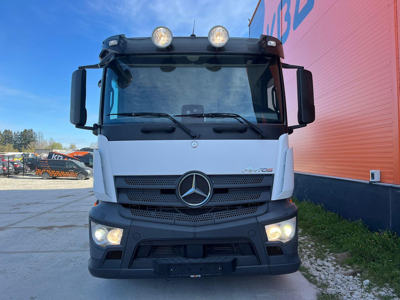 Mercedes-Benz Antos 2535 6x2*4 FOR SALE AS CHASSIS L=7788 mm - Camión chasis: foto 3 Mercedes-Benz Antos 2535 6x2*4 FOR SALE AS CHASSIS L=7788 mm - Camión chasis: foto 3
