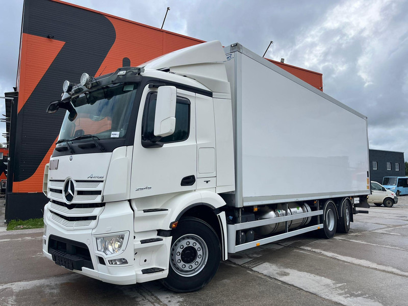 Mercedes-Benz Antos 2545 6x2*4 THERMOKING CO2 / BOX L=8427 mm - Camión frigorífico: foto 2 Mercedes-Benz Antos 2545 6x2*4 THERMOKING CO2 / BOX L=8427 mm - Camión frigorífico: foto 2