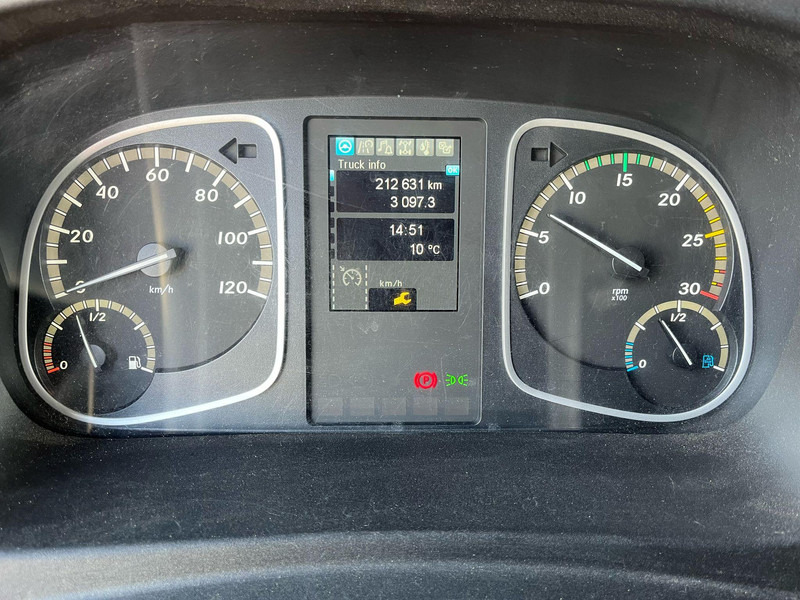 Leasing de Mercedes-Benz Atego 1018 4x2 BOX L=6477 mm Mercedes-Benz Atego 1018 4x2 BOX L=6477 mm: foto 18