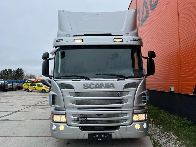 Scania P 250 4x2 THERMOKING / BOX L=6440 mm - Camión frigorífico: foto 2 Scania P 250 4x2 THERMOKING / BOX L=6440 mm - Camión frigorífico: foto 2