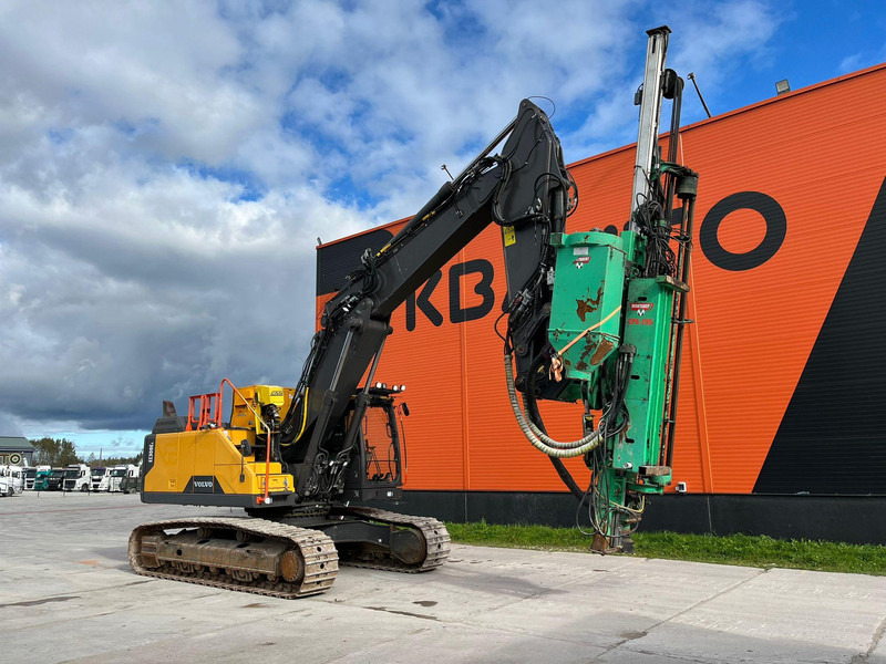 Volvo EC 300 E WITH MONTABERT CPA 295 DRILL PRICE 123900.- - Excavadora de cadenas: foto 3 Volvo EC 300 E WITH MONTABERT CPA 295 DRILL PRICE 123900.- - Excavadora de cadenas: foto 3