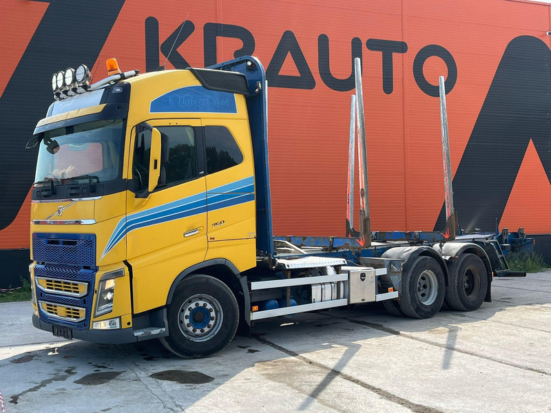 Volvo FH 16 750 6x4 HYDRAULICS / CHASSIS L=8184 mm - Camión forestal, Camión grúa: foto 1 Volvo FH 16 750 6x4 HYDRAULICS / CHASSIS L=8184 mm - Camión forestal, Camión grúa: foto 1