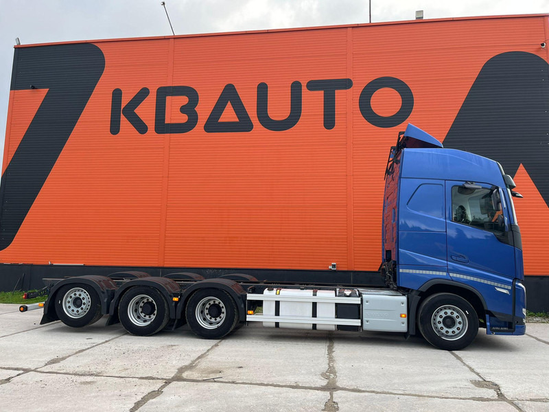Volvo FH 500 8x4*4 GLOBE XL / RETARDER / CHASSIS L=7589 mm - Camión chasis: foto 4 Volvo FH 500 8x4*4 GLOBE XL / RETARDER / CHASSIS L=7589 mm - Camión chasis: foto 4