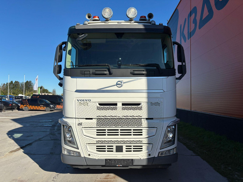 Volvo FH 500 8x4 INTERMIX 10 m3 + CHUTE / TANDEM AXLE LIFT - Camión hormigonera: foto 2 Volvo FH 500 8x4 INTERMIX 10 m3 + CHUTE / TANDEM AXLE LIFT - Camión hormigonera: foto 2