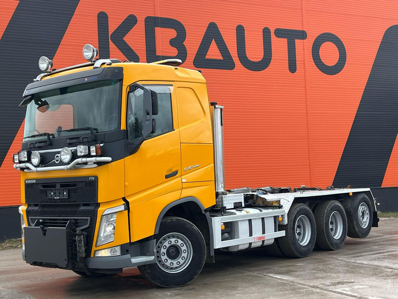 Volvo FH 540 8x4*4 PALFINGER T 22 ton / L=5700 mm / H=1570 mm / RETARDER - Camión multibasculante: foto 1 Volvo FH 540 8x4*4 PALFINGER T 22 ton / L=5700 mm / H=1570 mm / RETARDER - Camión multibasculante: foto 1