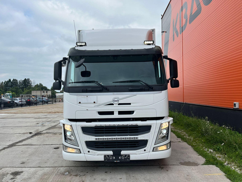 Volvo FM 410 6x2 RETARDER BOX L=7672 - Camión caja cerrada: foto 3 Volvo FM 410 6x2 RETARDER BOX L=7672 - Camión caja cerrada: foto 3